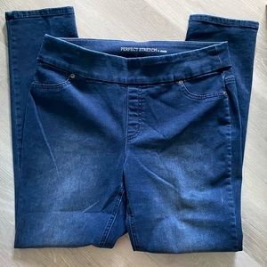 DESIGNED BY CHICO’S!!! FABULOUS CONDITION JEANS